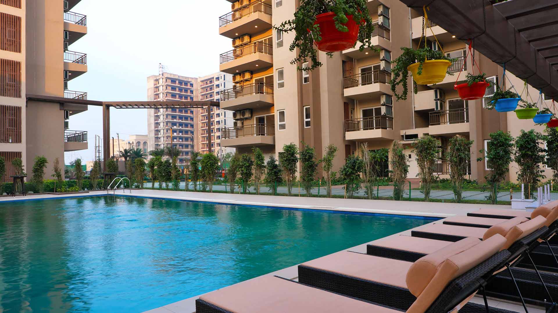 Oyster Grande &mdash; Amenities Deck